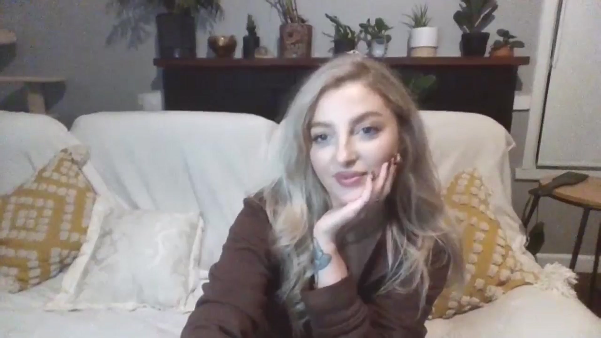 Gallery image thumbnail from GoddessAbbyJo's myfreecams stream on, 05/17/2024, 13:26 image 19 of 20