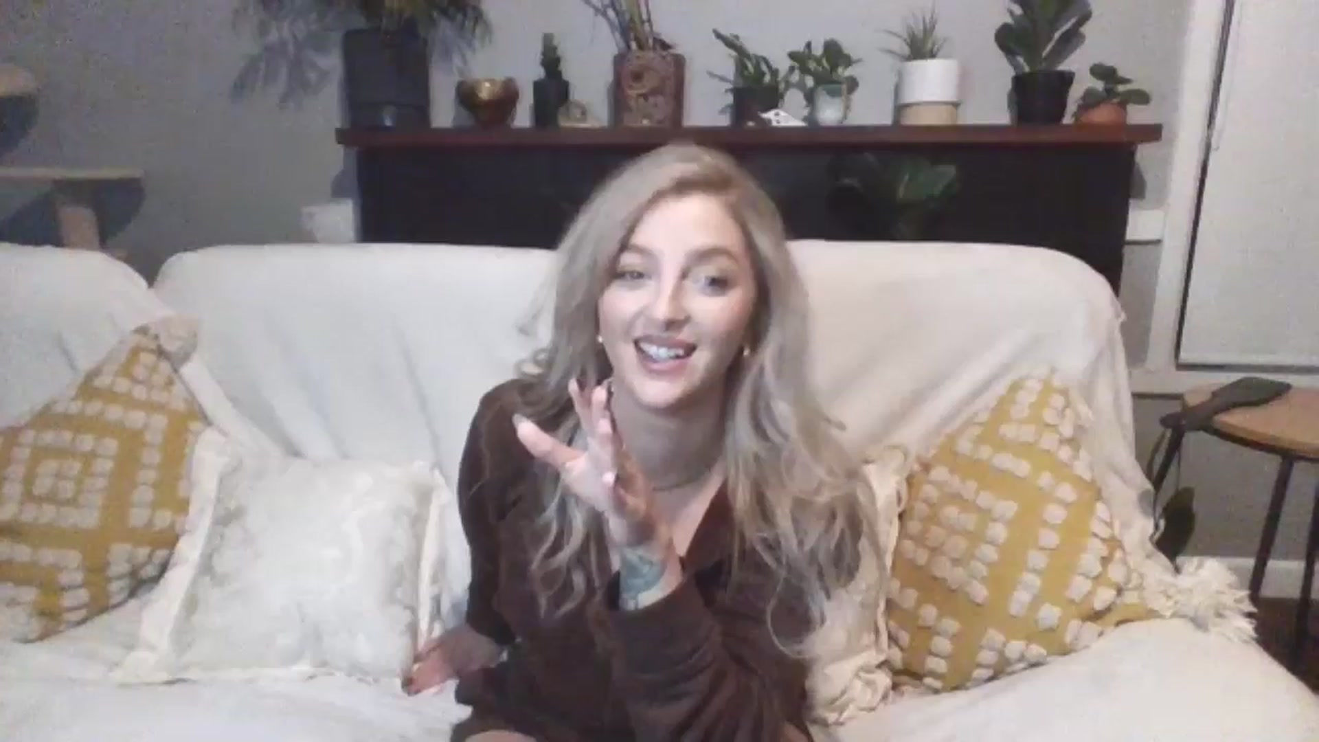 Gallery image thumbnail from GoddessAbbyJo's myfreecams stream on, 05/17/2024, 13:26 image 8 of 20