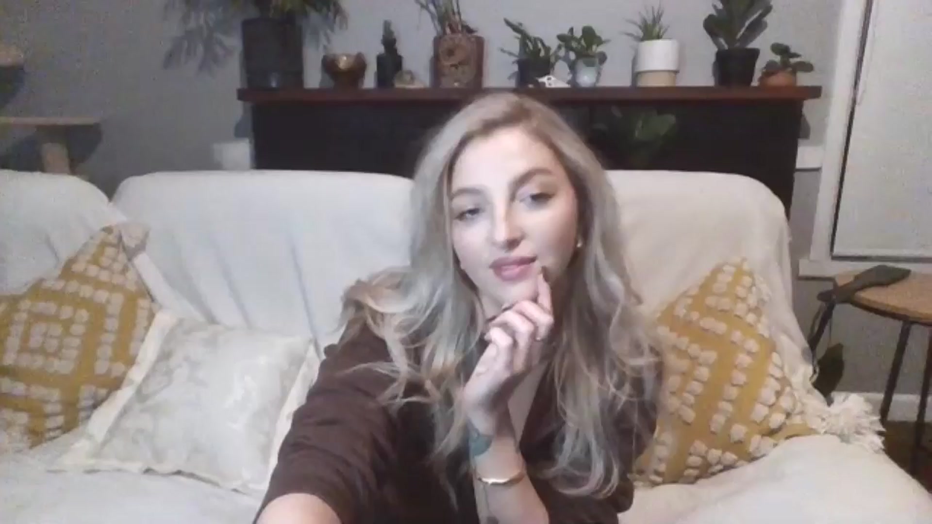 Gallery image thumbnail from GoddessAbbyJo's myfreecams stream on, 05/17/2024, 13:26 image 5 of 20
