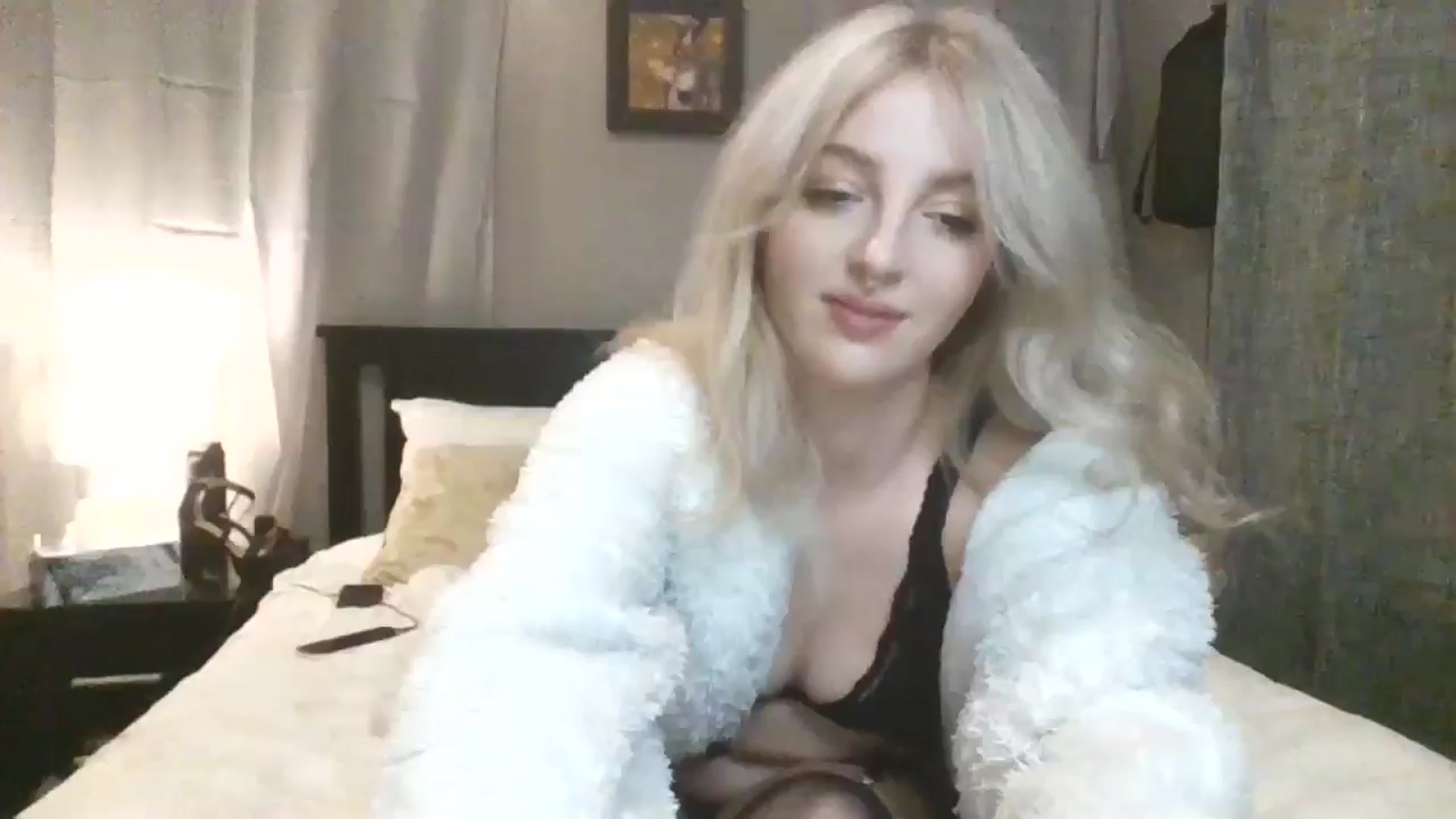 Gallery image thumbnail from GoddessAbbyJo's myfreecams stream on, 05/22/2024, 09:12 image 4 of 20