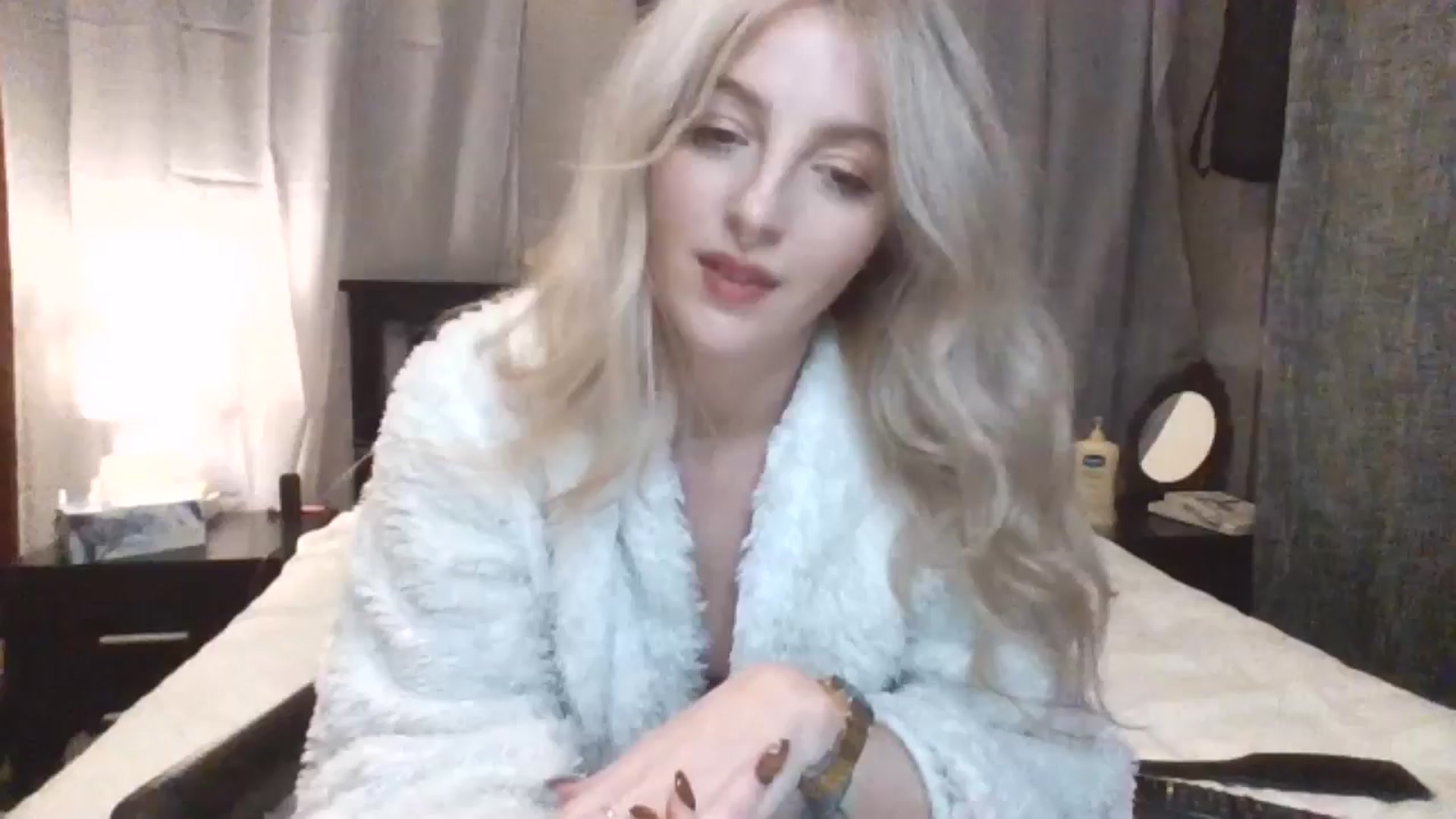 Gallery image thumbnail from GoddessAbbyJo's myfreecams stream on, 05/22/2024, 13:12 image 8 of 20
