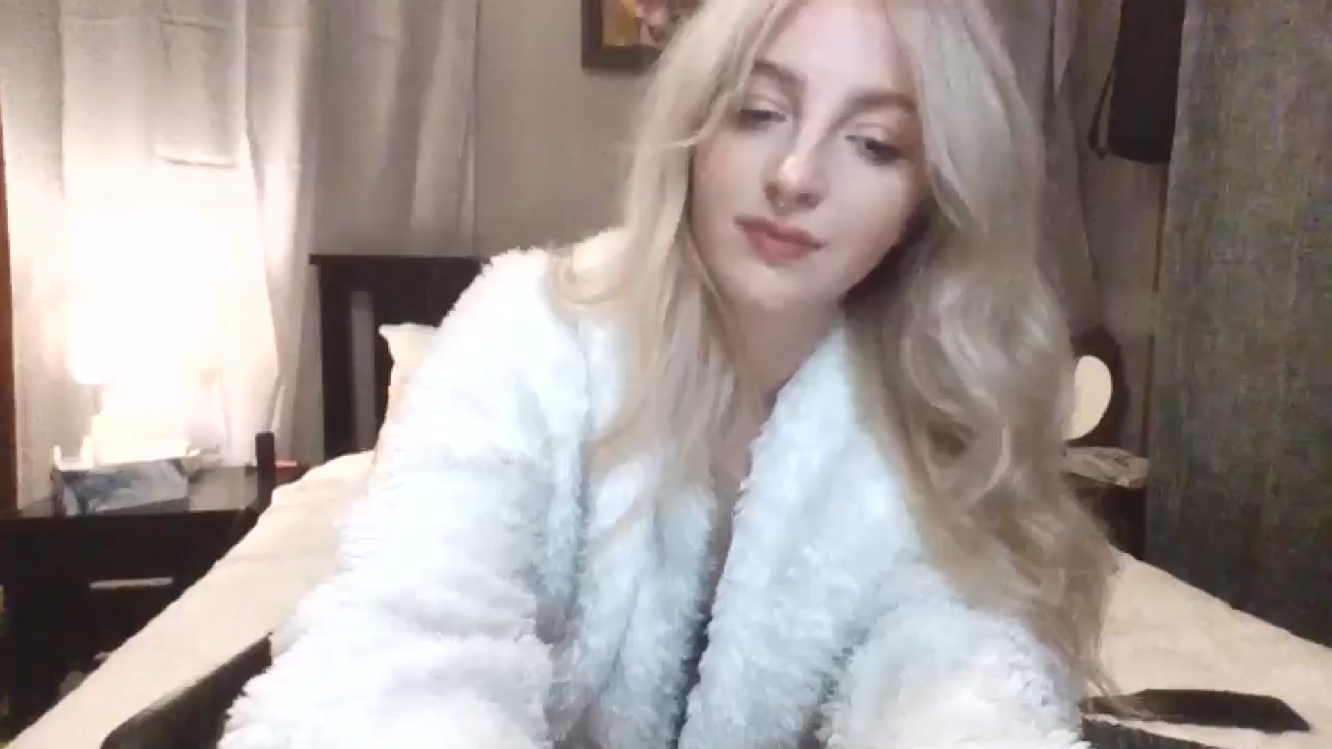 Gallery image thumbnail from GoddessAbbyJo's myfreecams stream on, 05/22/2024, 13:12 image 14 of 20