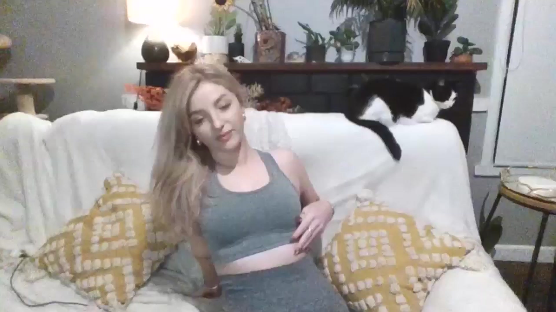 Gallery image thumbnail from GoddessAbbyJo's myfreecams stream on, 05/23/2024, 09:10 image 7 of 20