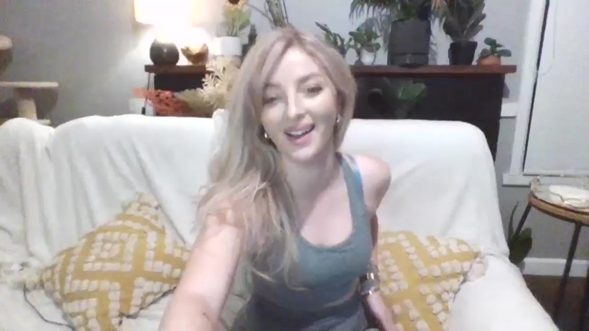 Gallery image thumbnail from GoddessAbbyJo's myfreecams stream on, 05/23/2024, 09:29 image 8 of 20