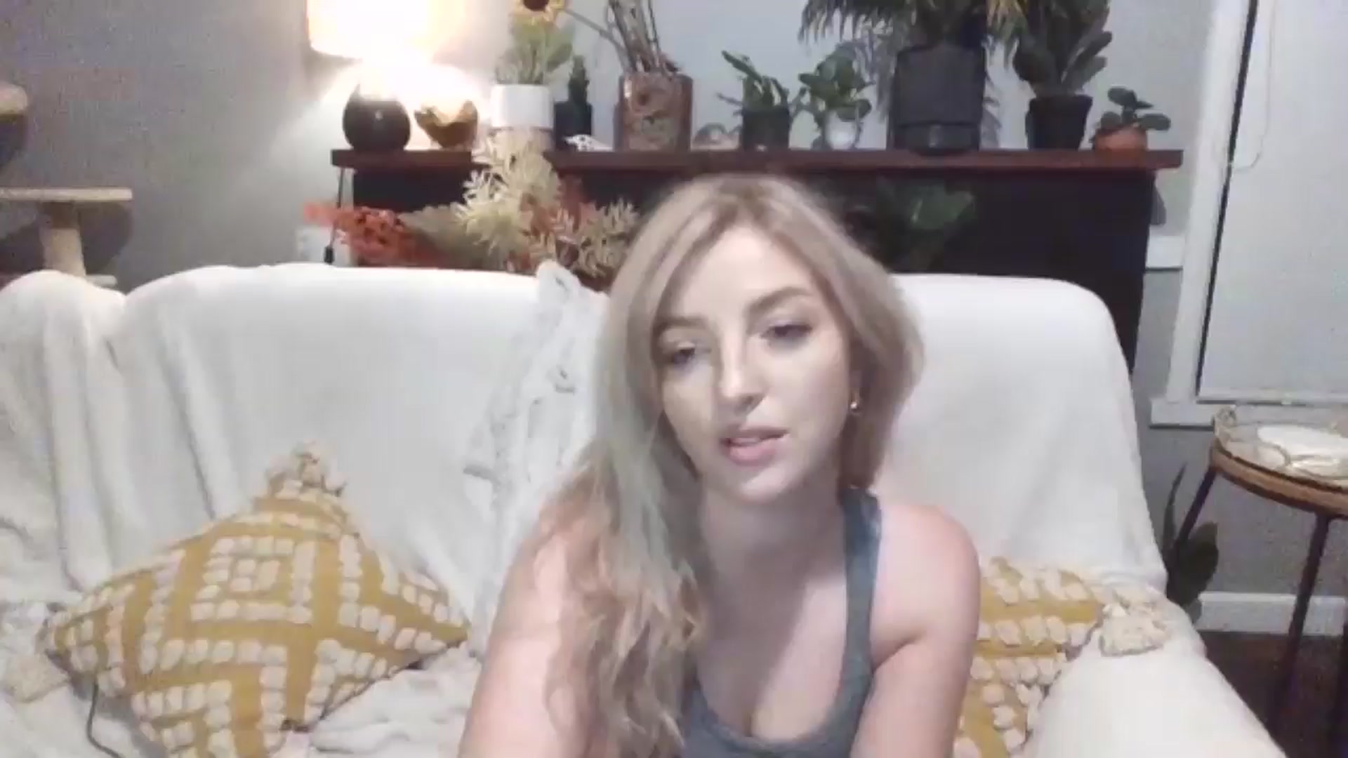 Gallery image thumbnail from GoddessAbbyJo's myfreecams stream on, 05/23/2024, 10:02 image 20 of 20