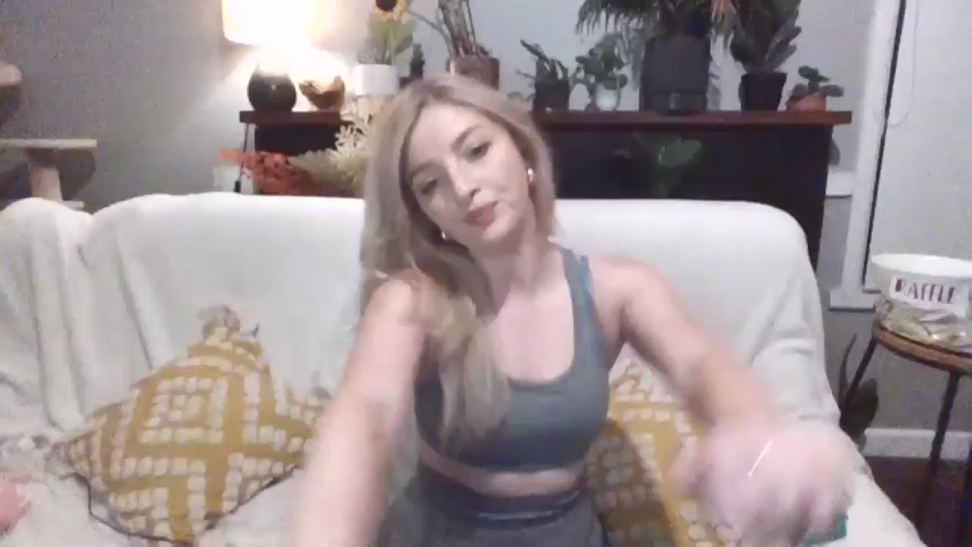 Gallery image thumbnail from GoddessAbbyJo's myfreecams stream on, 05/23/2024, 11:31 image 9 of 20