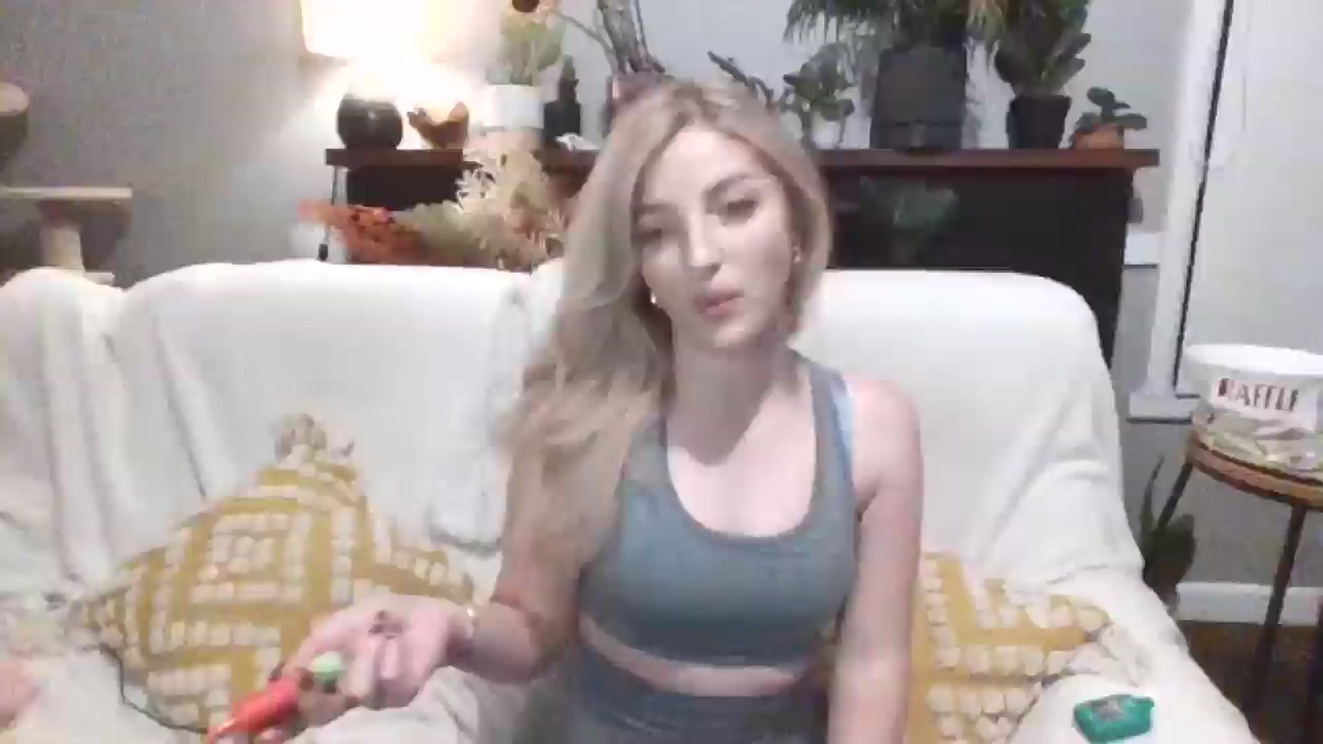 Gallery image thumbnail from GoddessAbbyJo's myfreecams stream on, 05/23/2024, 11:31 image 5 of 20