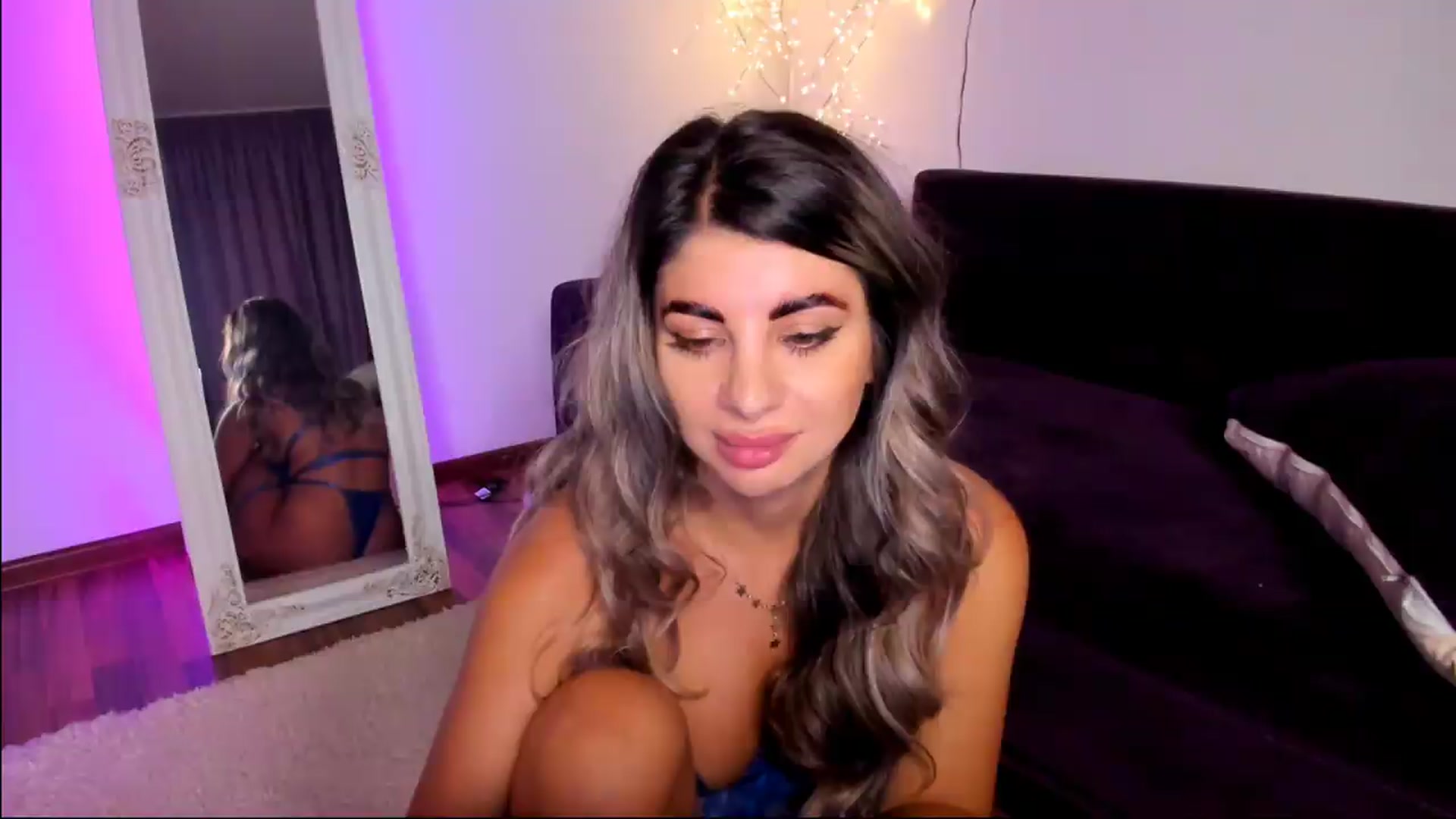 Gallery image thumbnail from GoddessAphrodite's myfreecams stream on, 05/23/2026, 04:45 image 18 of 20