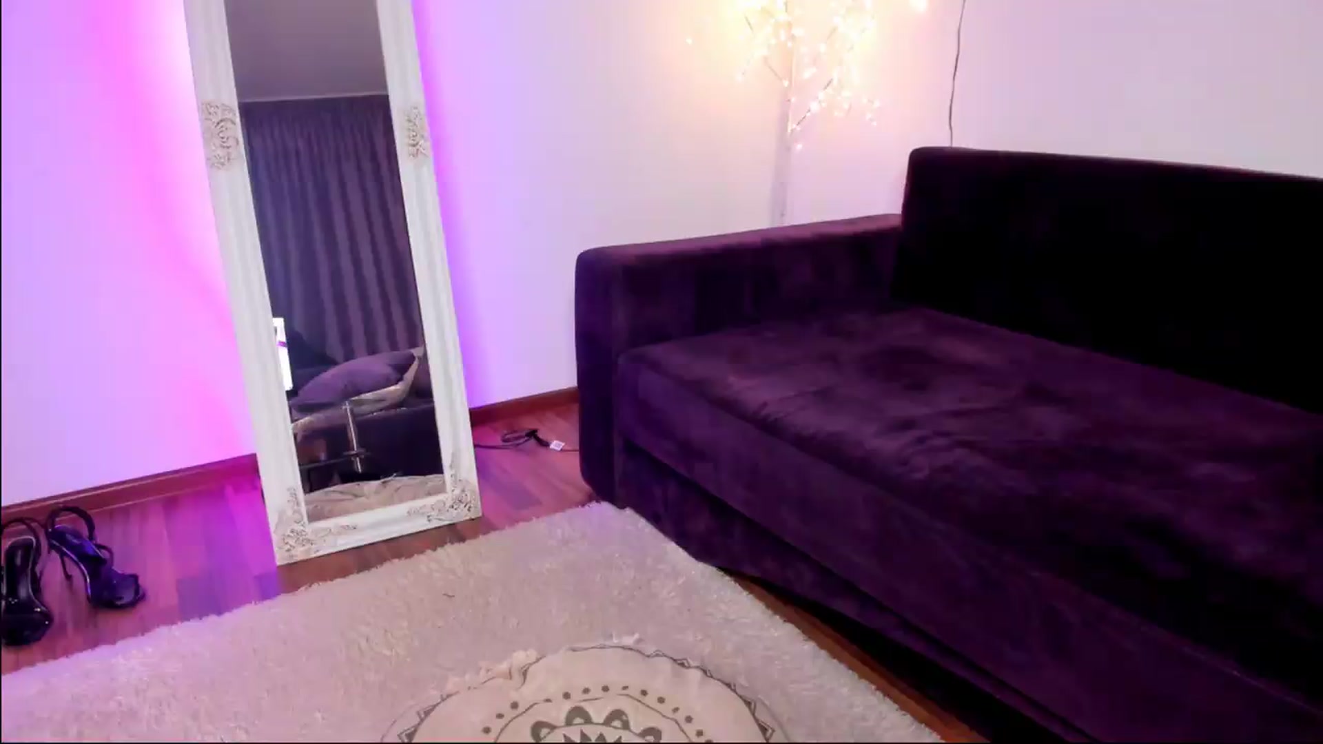 Gallery image thumbnail from GoddessAphrodite's myfreecams stream on, 05/31/2026, 24:31 image 19 of 20