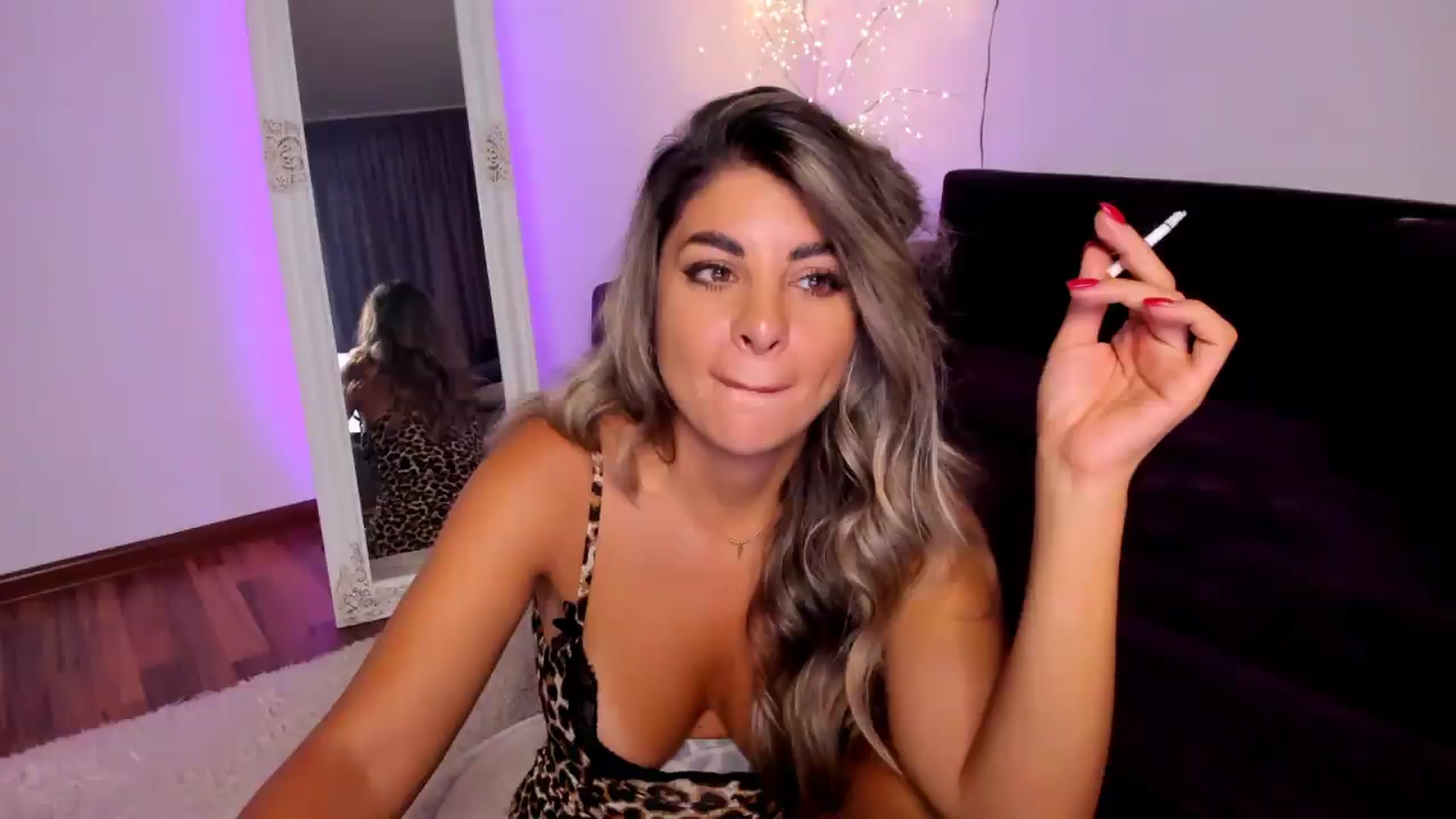 Gallery image thumbnail from GoddessAphrodite's myfreecams stream on, 08/16/2026, 03:39 image 17 of 20