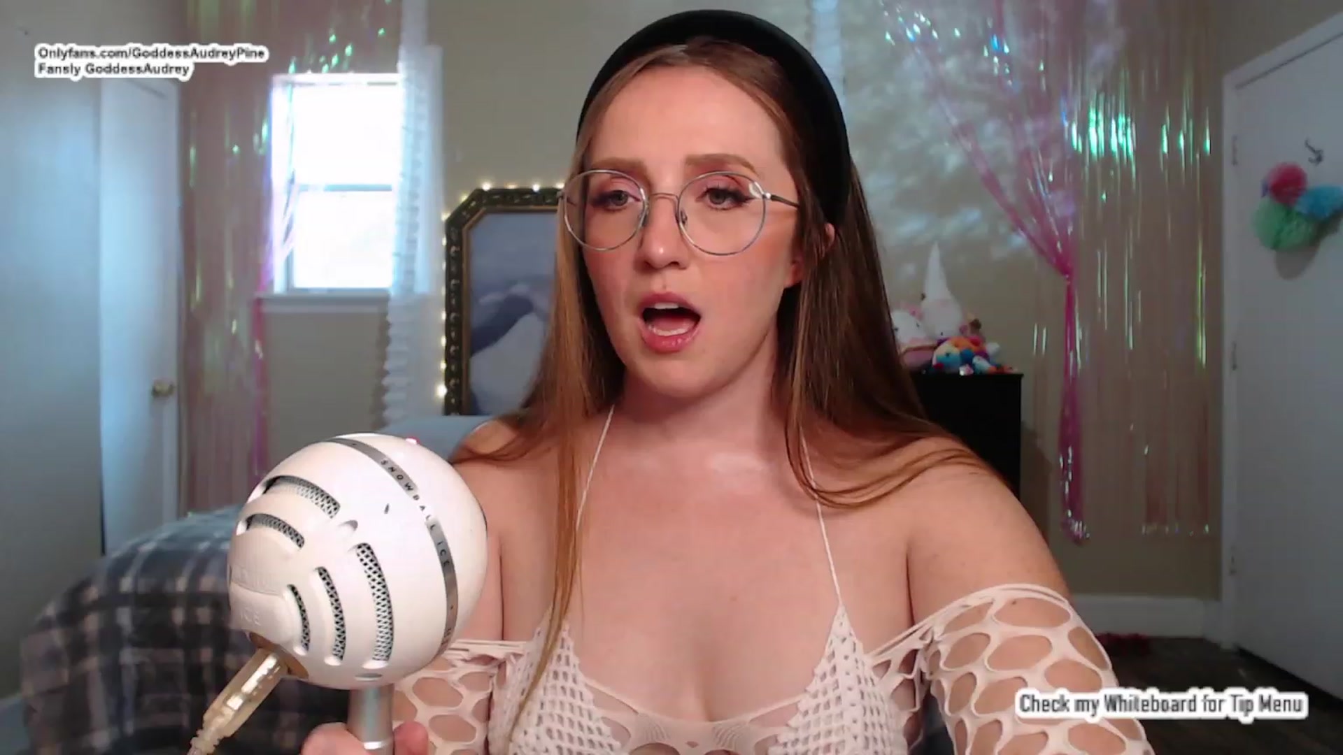 Gallery image thumbnail from GoddessAudrey's myfreecams stream on, 04/16/2023, 15:45 image 7 of 20