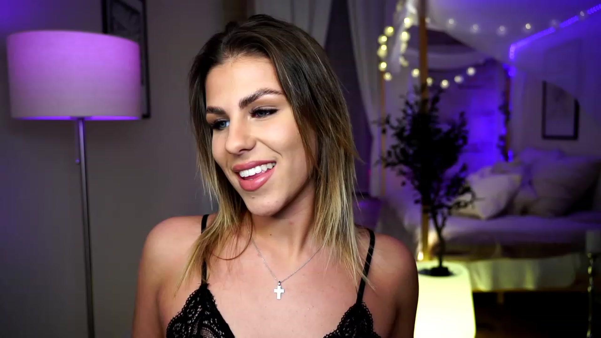 Gallery image thumbnail from GoddessBbby's myfreecams stream on, 12/01/2022, 19:31 image 15 of 20