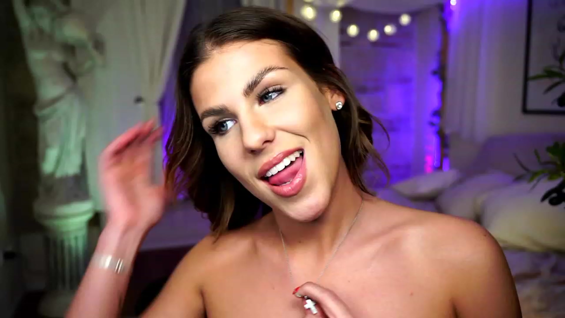 Gallery image thumbnail from GoddessBbby's myfreecams stream on, 12/16/2022, 20:20 image 6 of 20