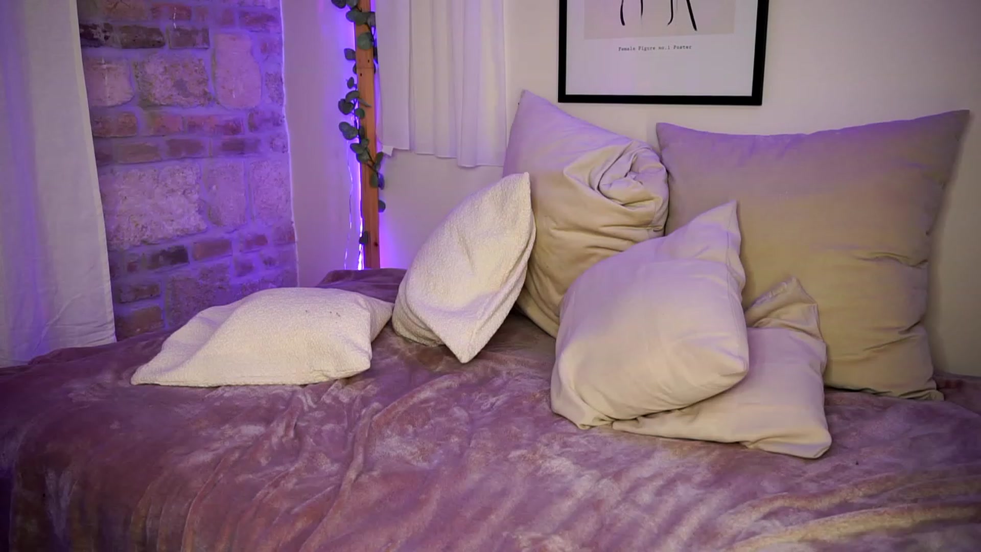 Gallery image thumbnail from GoddessBbby's myfreecams stream on, 12/27/2022, 22:44 image 13 of 20