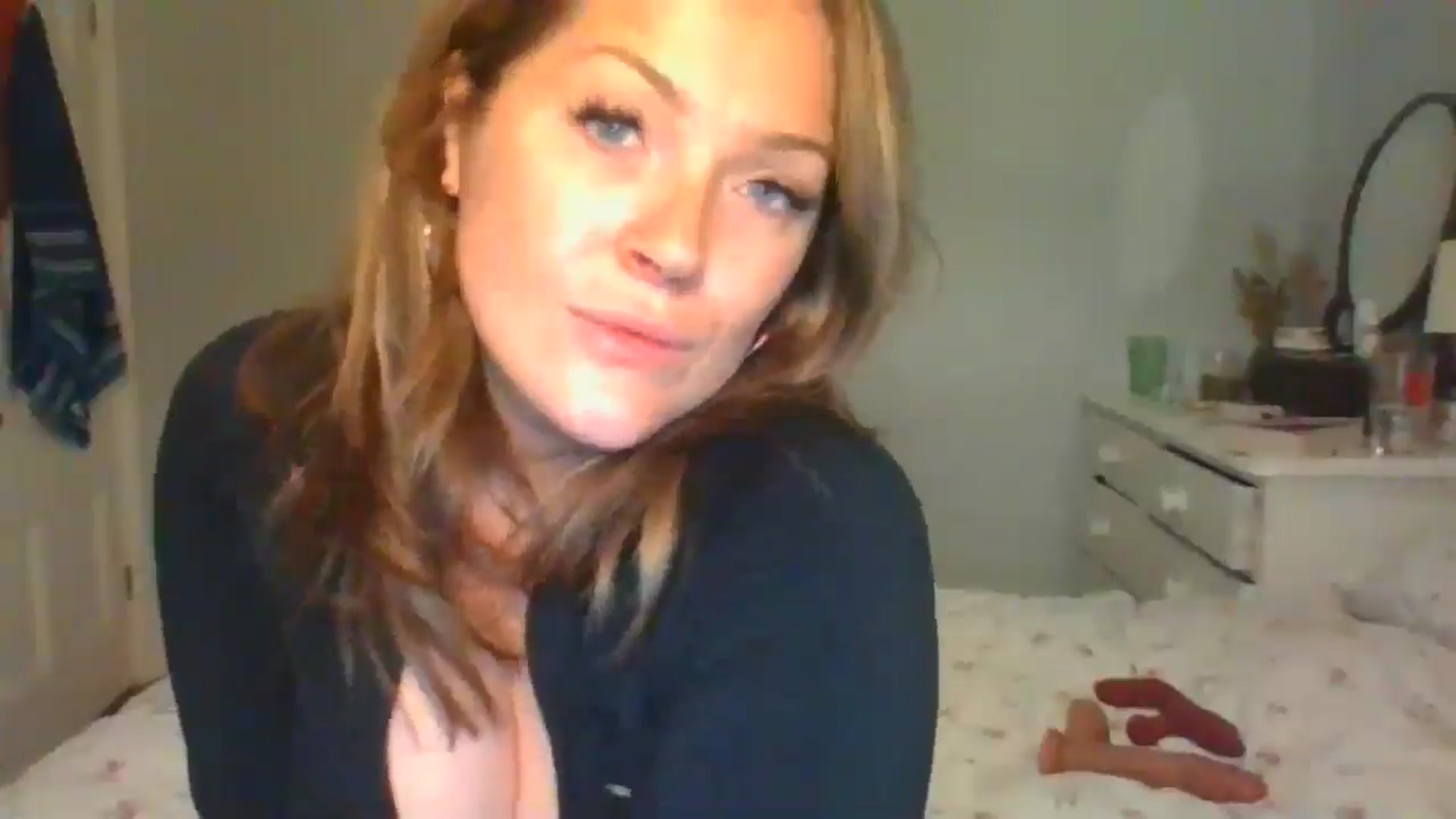 Gallery image thumbnail from GoddessCara's myfreecams stream on, 11/23/2025, 13:30 image 17 of 20