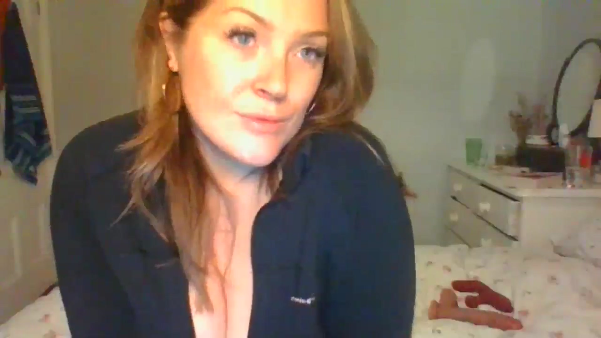 Gallery image thumbnail from GoddessCara's myfreecams stream on, 11/23/2025, 13:30 image 16 of 20
