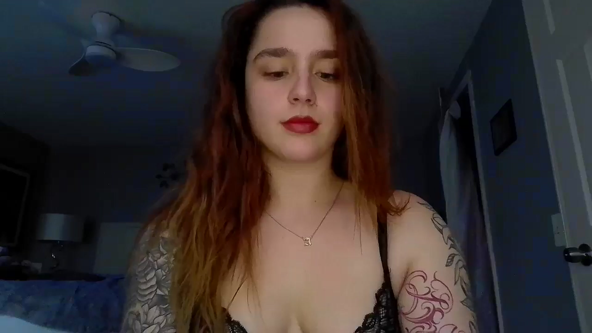 Gallery image thumbnail from GoddessGianna's myfreecams stream on, 03/04/2025, 15:59 image 12 of 20