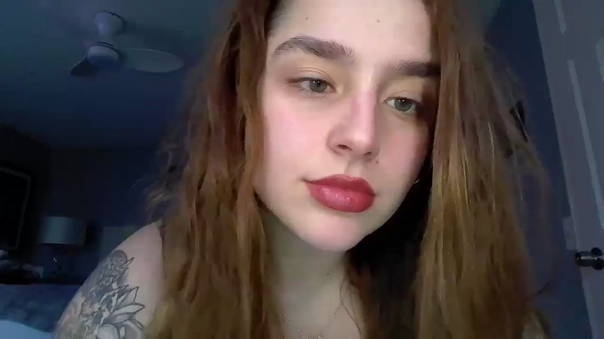 Gallery image thumbnail from GoddessGianna's myfreecams stream on, 03/04/2025, 15:59 image 15 of 20