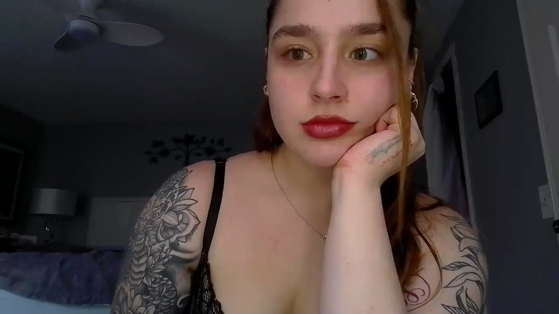 Gallery image thumbnail from GoddessGianna's myfreecams stream on, 03/04/2025, 15:59 image 5 of 20
