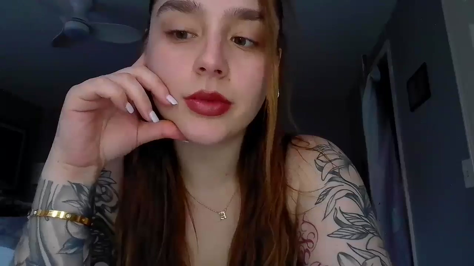 Gallery image thumbnail from GoddessGianna's myfreecams stream on, 03/04/2025, 15:59 image 6 of 20