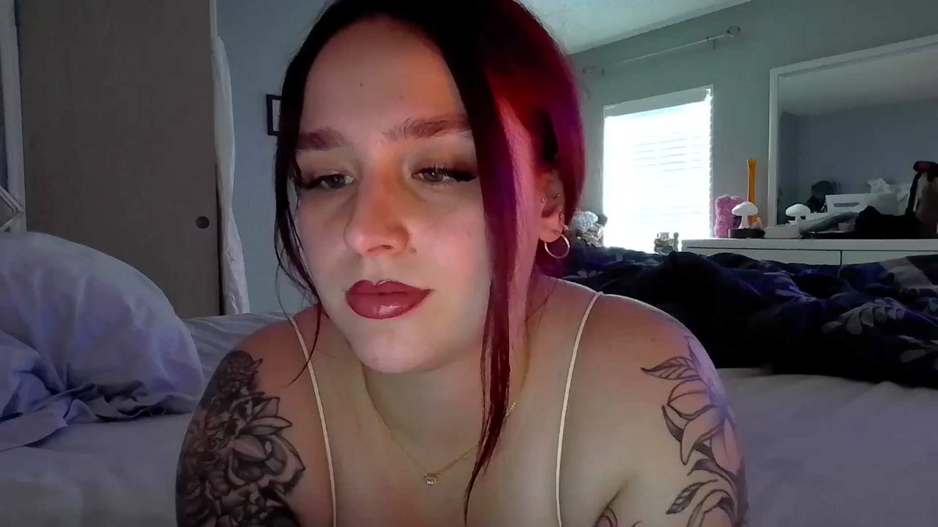 Gallery image thumbnail from GoddessGianna's myfreecams stream on, 03/27/2025, 16:52 image 9 of 20