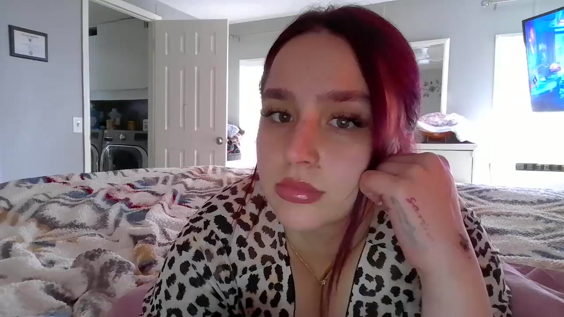 Gallery image thumbnail from GoddessGianna's myfreecams stream on, 03/31/2025, 14:51 image 18 of 20