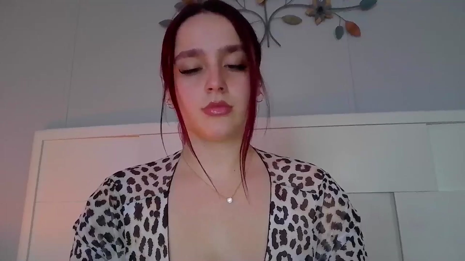 Gallery image thumbnail from GoddessGianna's myfreecams stream on, 03/31/2025, 14:51 image 4 of 20