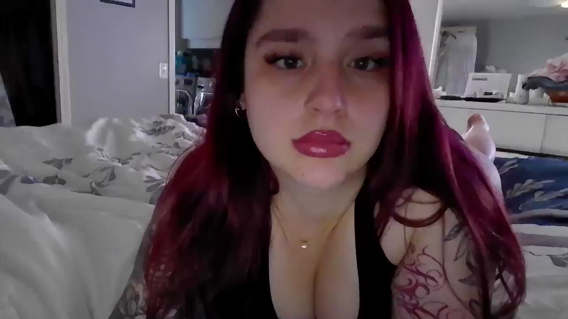 Gallery image thumbnail from GoddessGianna's myfreecams stream on, 04/10/2025, 14:35 image 6 of 20