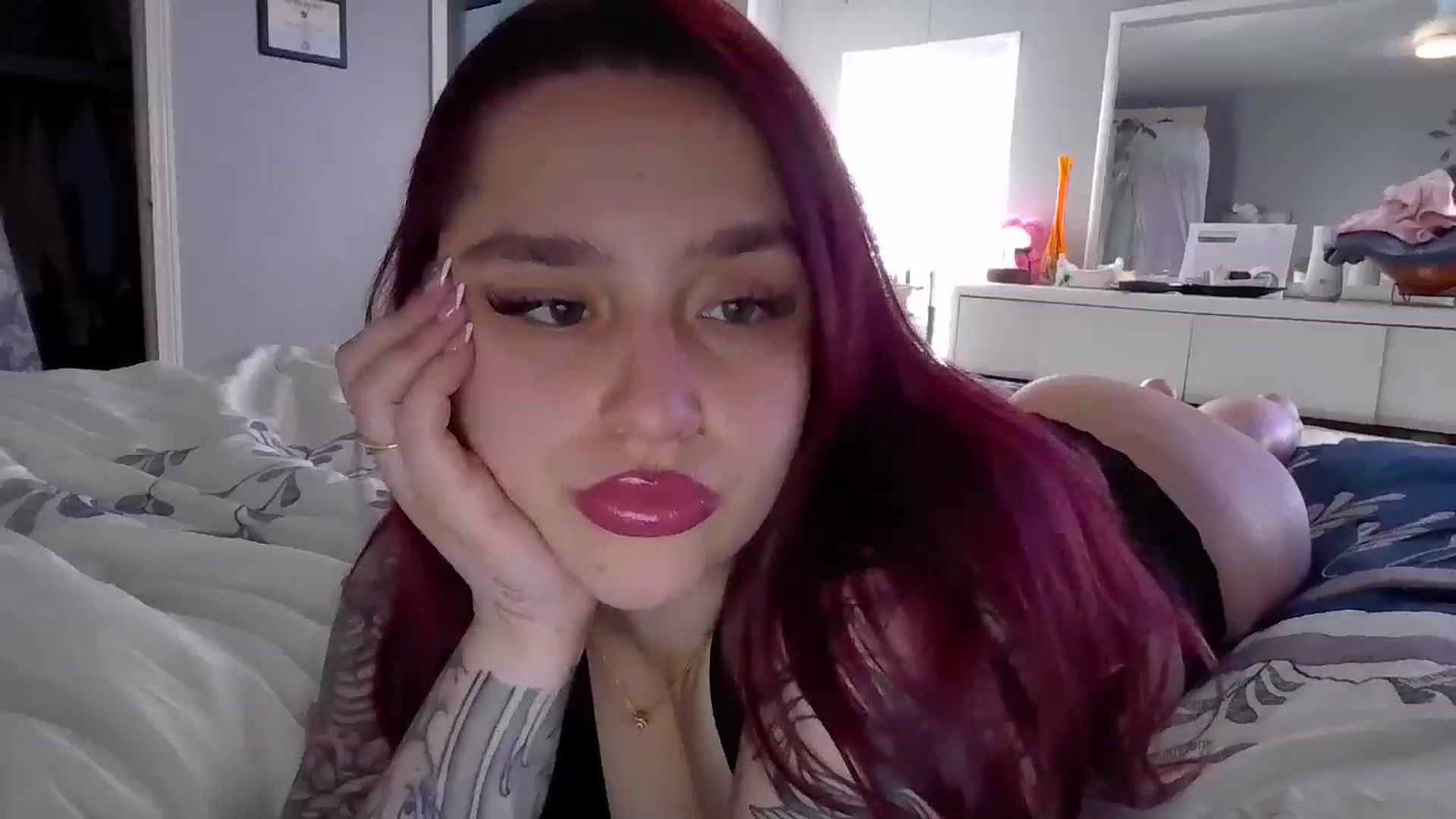 Gallery image thumbnail from GoddessGianna's myfreecams stream on, 04/10/2025, 14:35 image 4 of 20