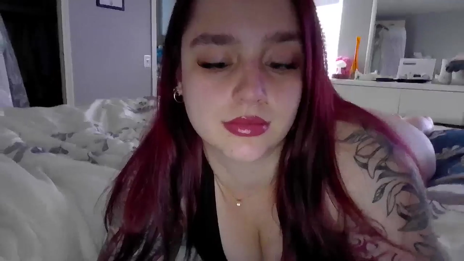 Gallery image thumbnail from GoddessGianna's myfreecams stream on, 04/10/2025, 14:35 image 12 of 20