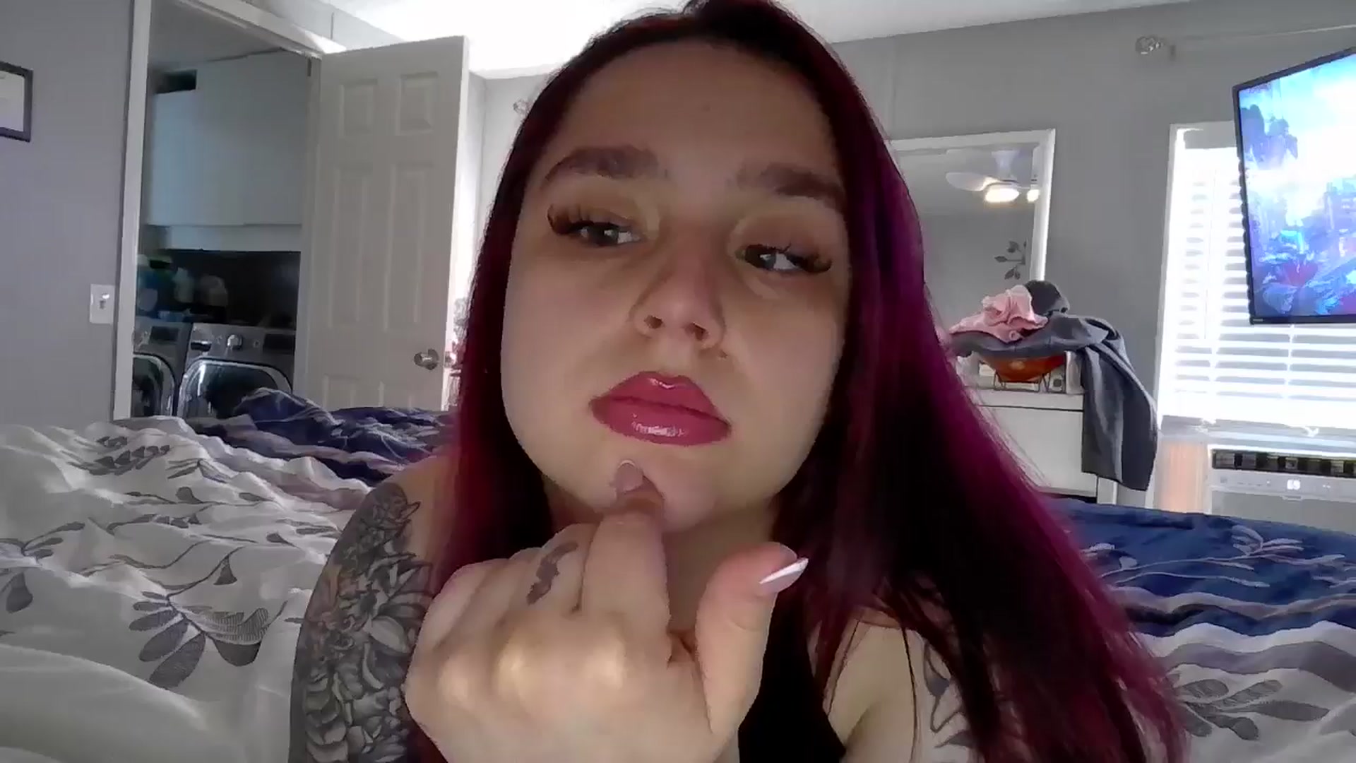Gallery image thumbnail from GoddessGianna's myfreecams stream on, 04/10/2025, 14:35 image 2 of 20