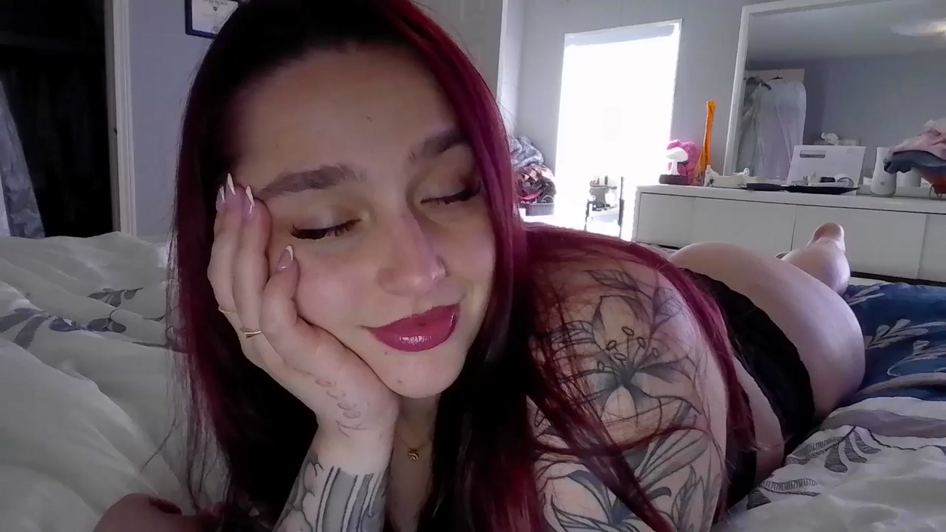 Gallery image thumbnail from GoddessGianna's myfreecams stream on, 04/10/2025, 14:35 image 10 of 20