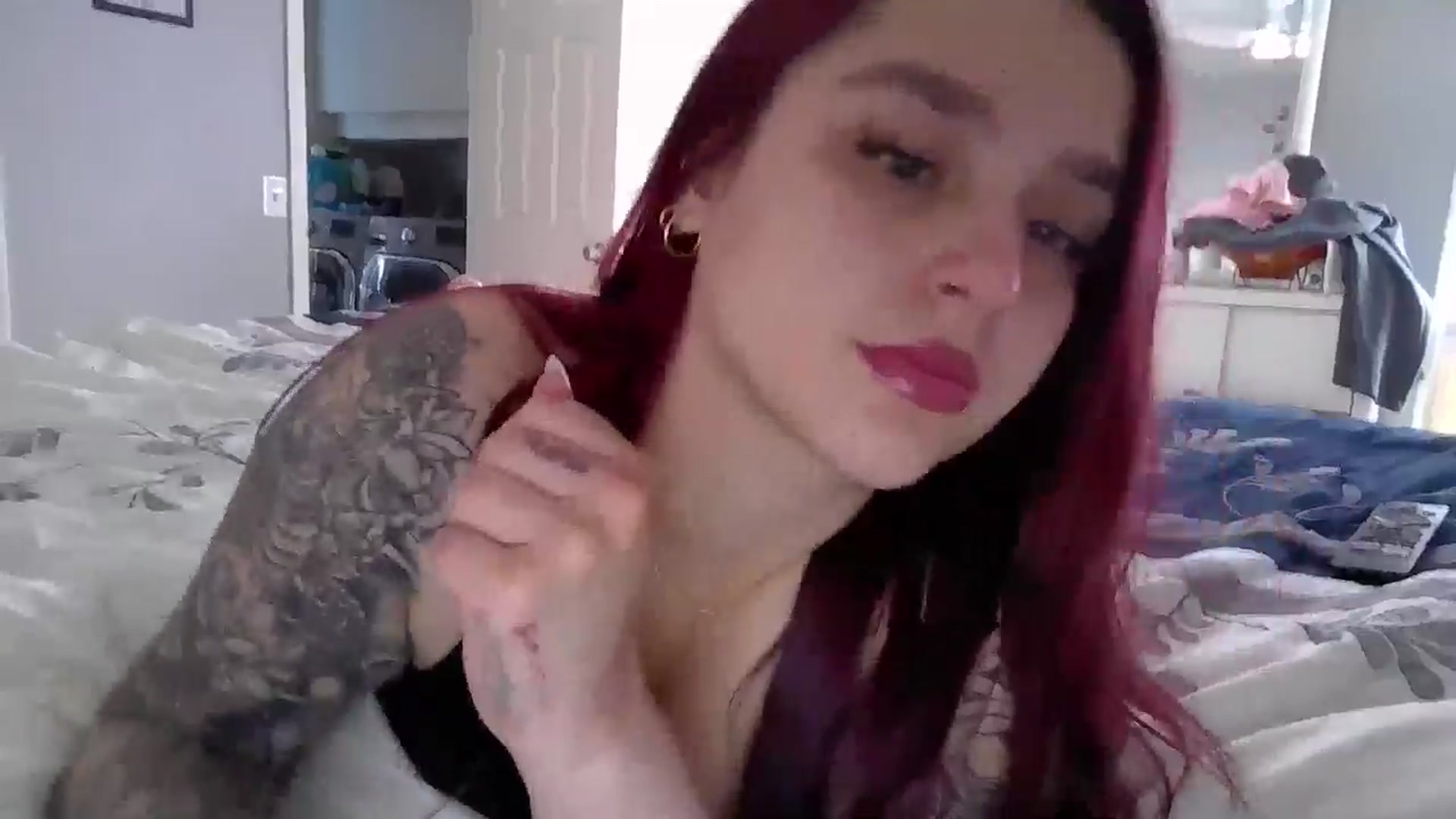 Gallery image thumbnail from GoddessGianna's myfreecams stream on, 04/10/2025, 14:53 image 5 of 20