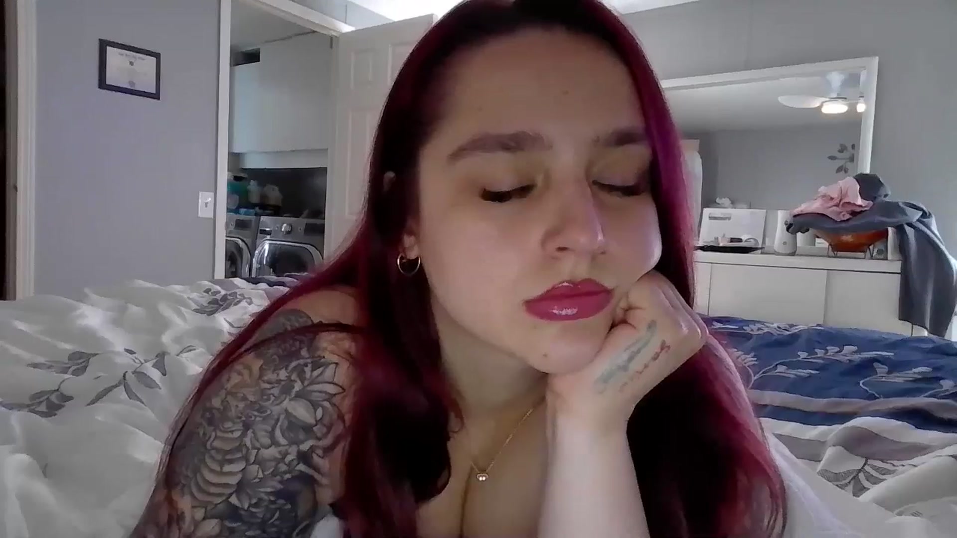 Gallery image thumbnail from GoddessGianna's myfreecams stream on, 04/10/2025, 15:59 image 2 of 20
