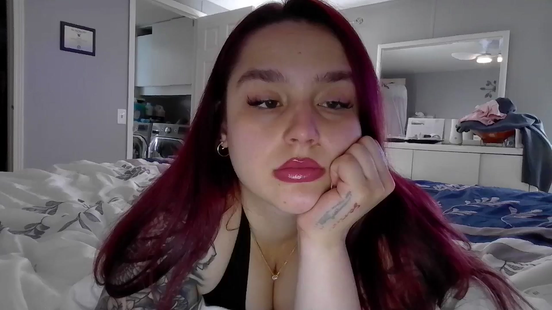 Gallery image thumbnail from GoddessGianna's myfreecams stream on, 04/10/2025, 15:59 image 15 of 20
