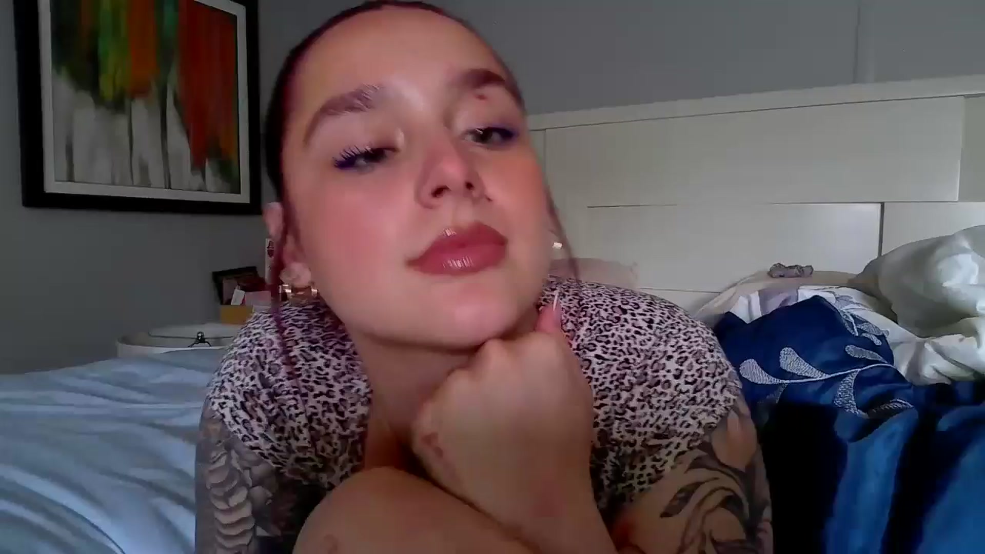 Gallery image thumbnail from GoddessGianna's myfreecams stream on, 04/15/2025, 17:12 image 7 of 20