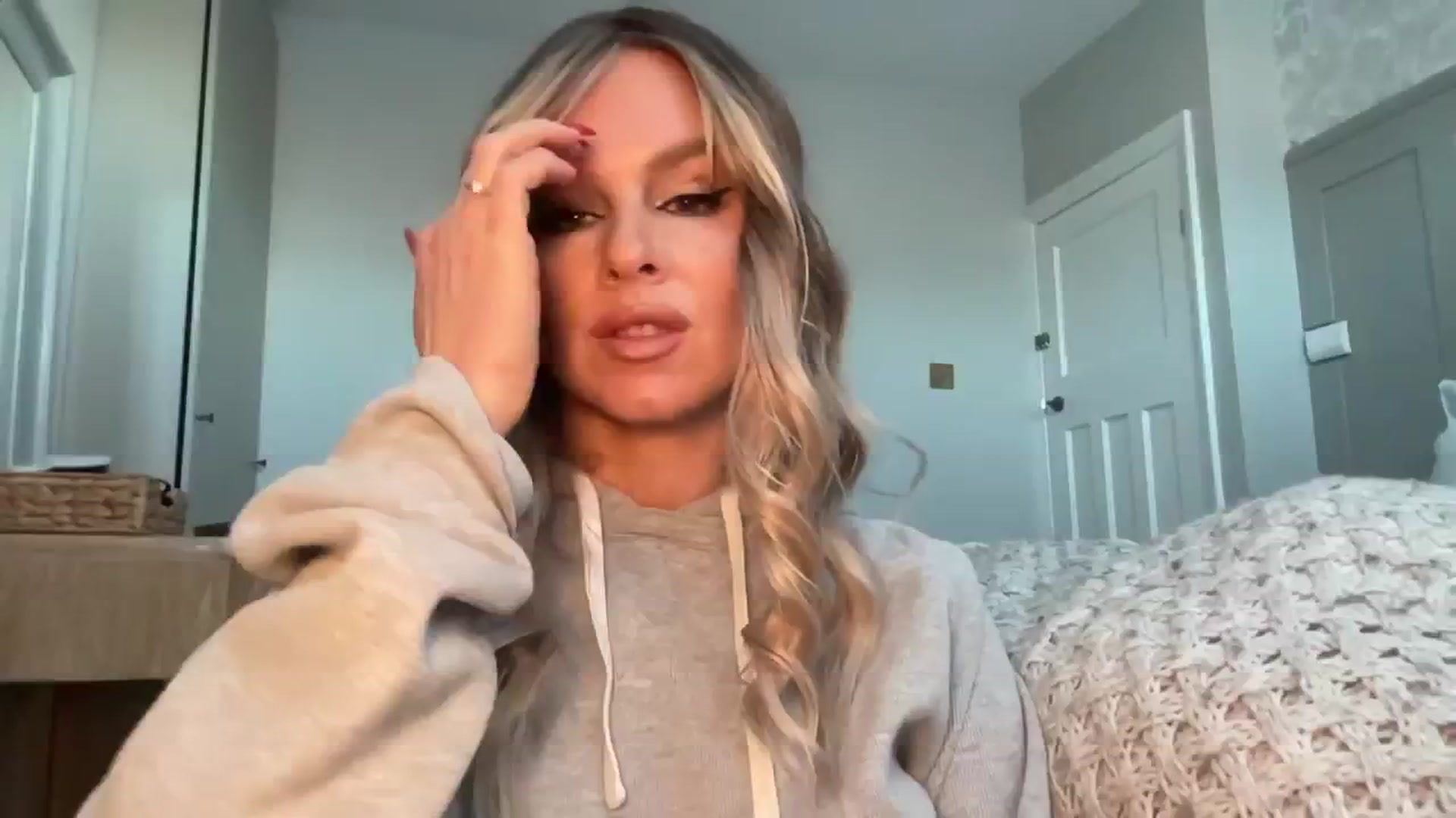 Gallery image thumbnail from GoddessHardy's myfreecams stream on, 11/21/2024, 14:55 image 19 of 20