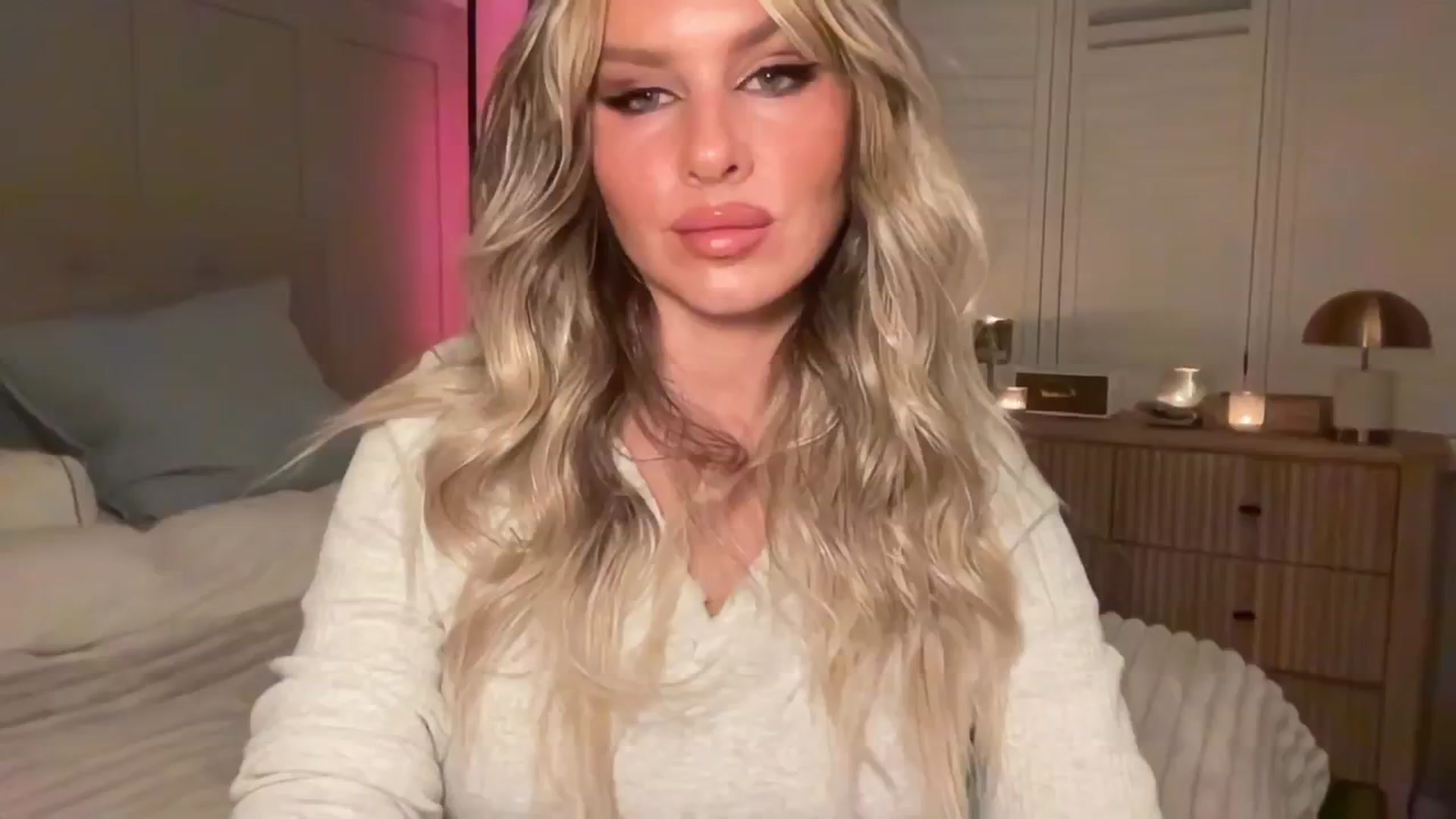 Gallery image thumbnail from GoddessHardy's myfreecams stream on, 11/27/2024, 18:31 image 5 of 20