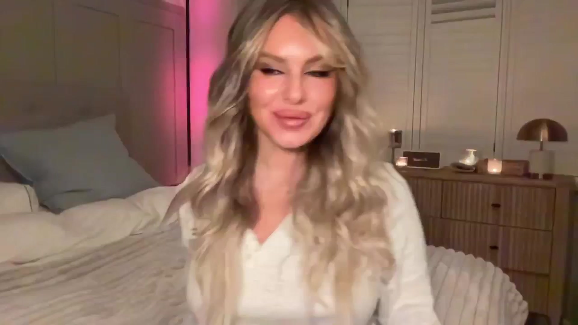 Gallery image thumbnail from GoddessHardy's myfreecams stream on, 11/27/2024, 18:31 image 7 of 20