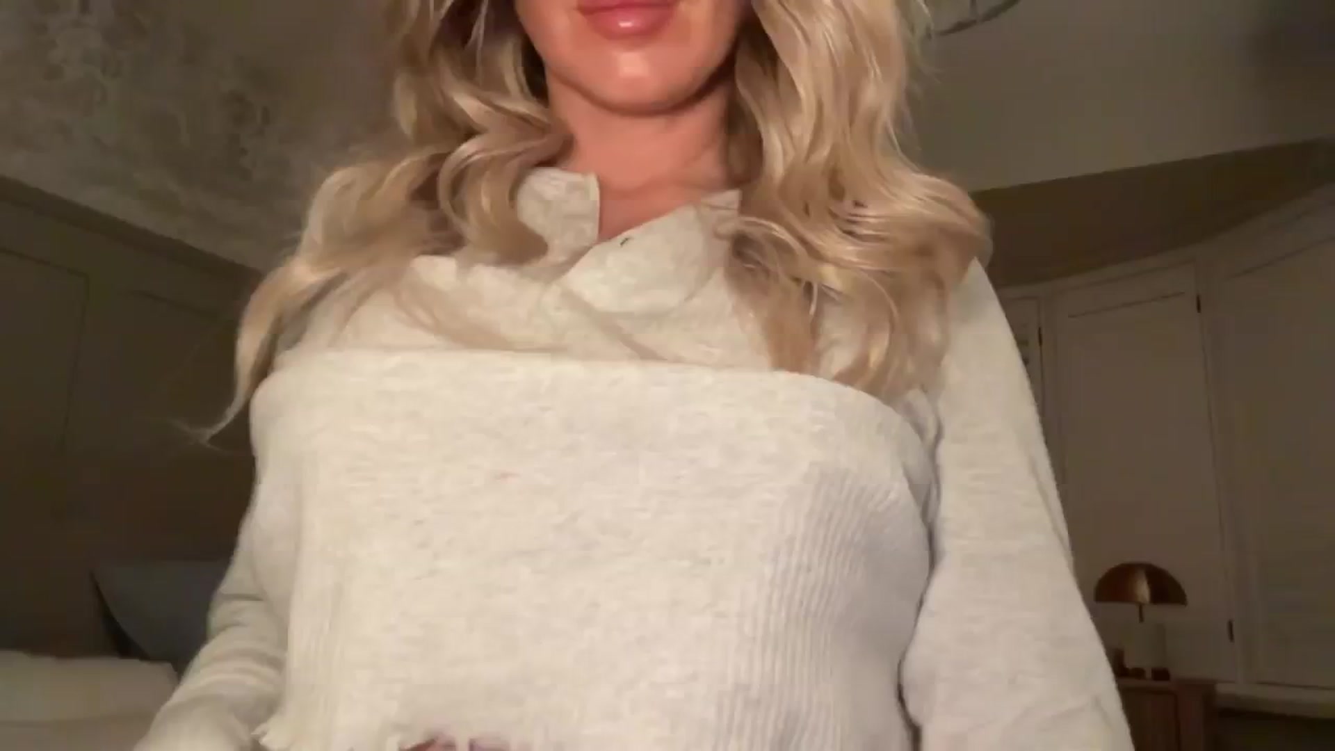 Gallery image thumbnail from GoddessHardy's myfreecams stream on, 11/27/2024, 18:58 image 18 of 20