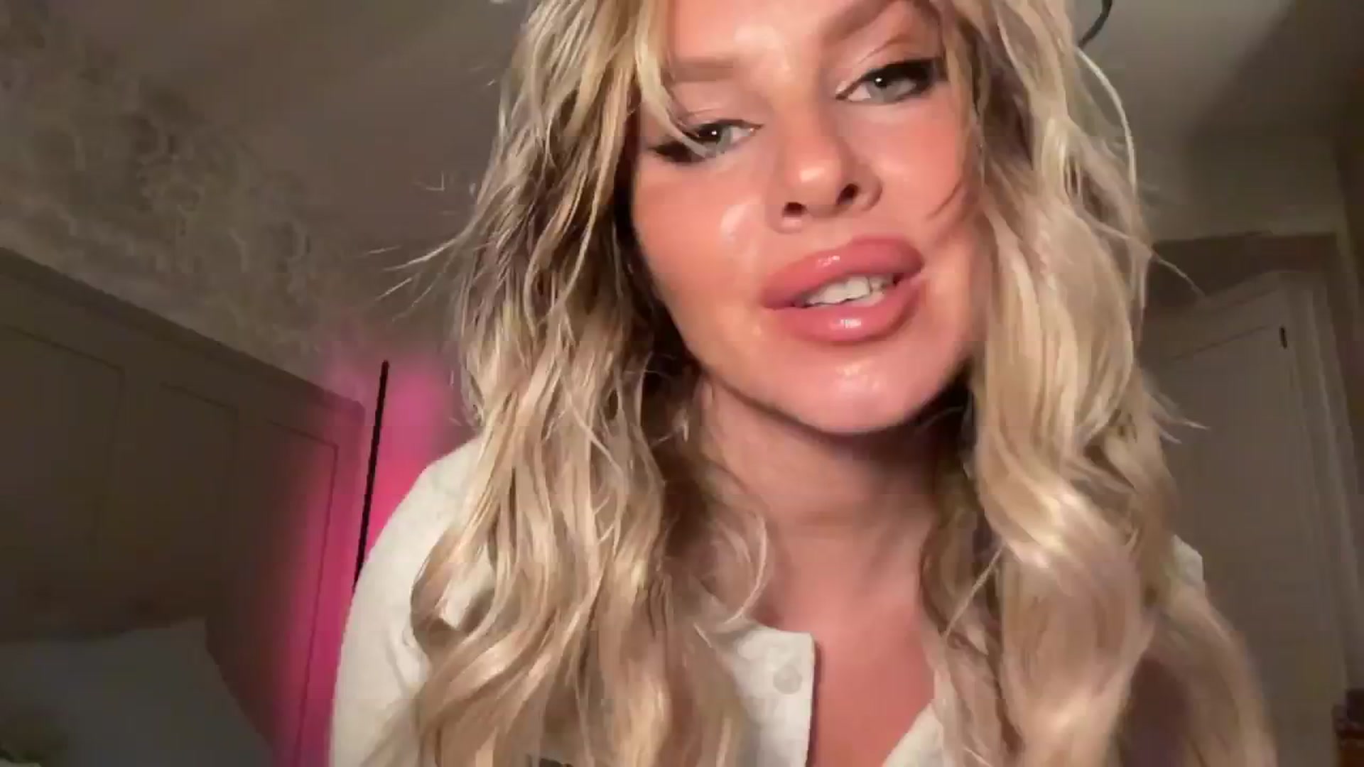 Gallery image thumbnail from GoddessHardy's myfreecams stream on, 11/27/2024, 20:23 image 6 of 20