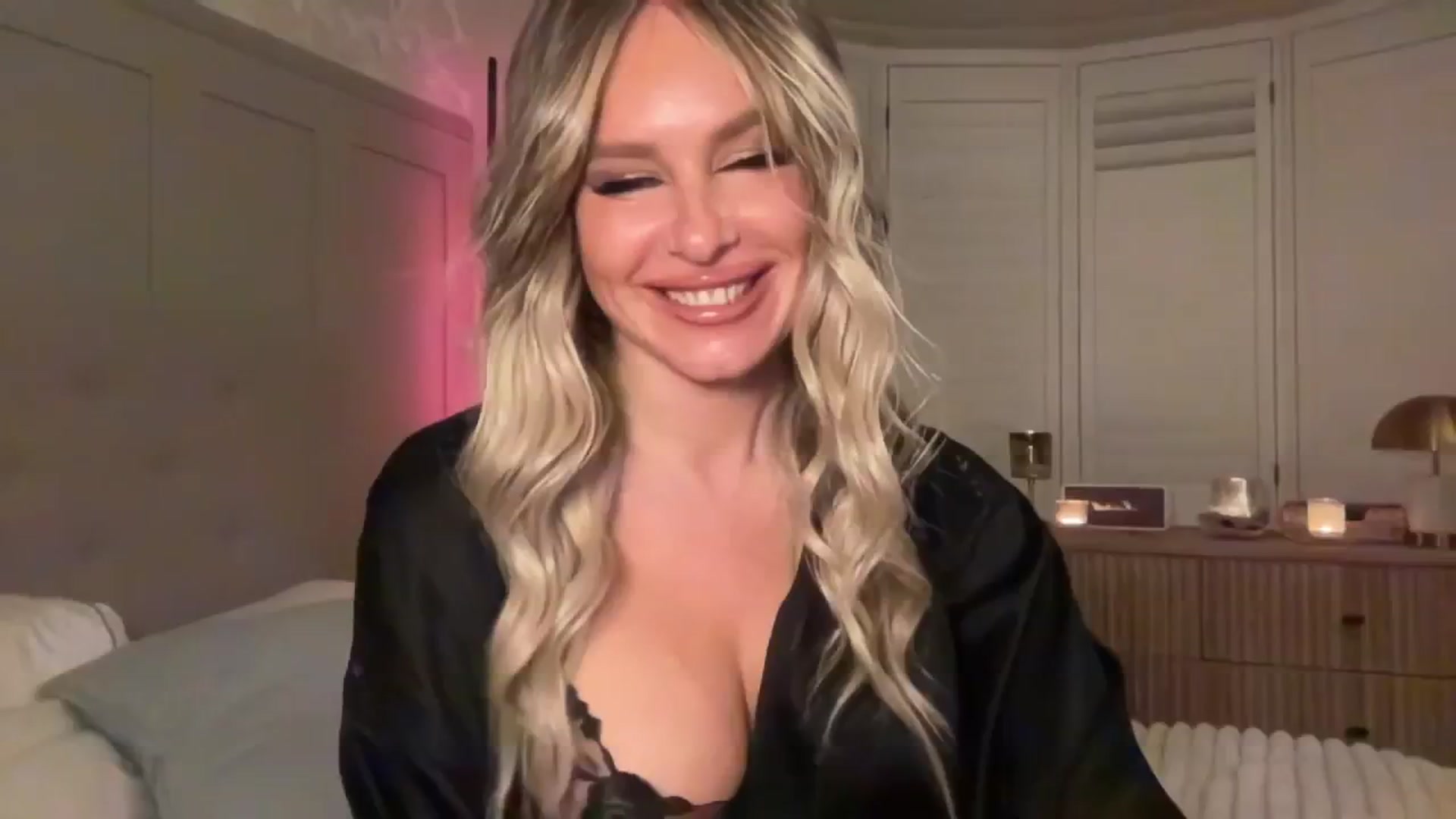 Gallery image thumbnail from GoddessHardy's myfreecams stream on, 11/27/2024, 21:44 image 14 of 20