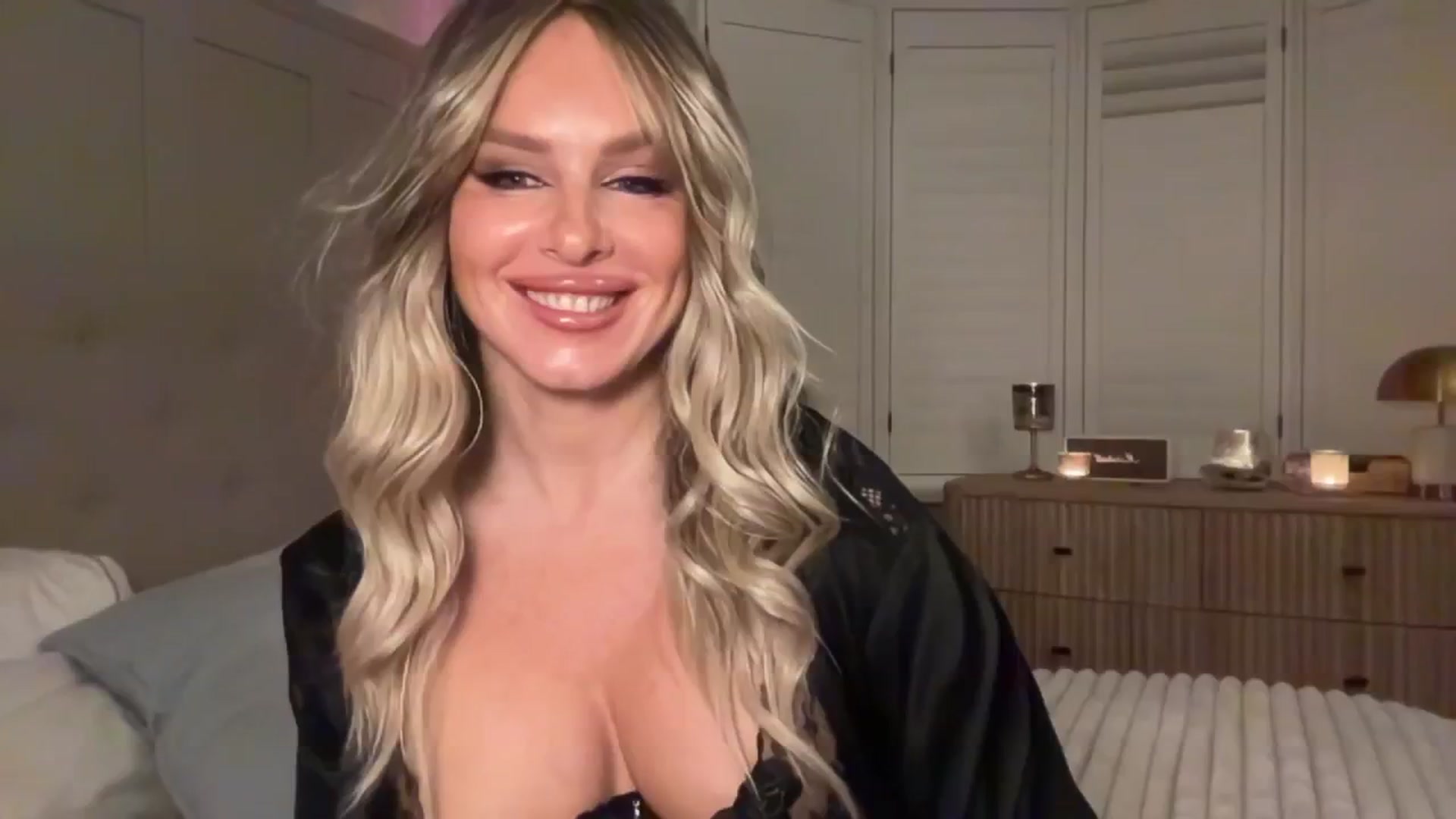 Gallery image thumbnail from GoddessHardy's myfreecams stream on, 11/27/2024, 21:44 image 10 of 20