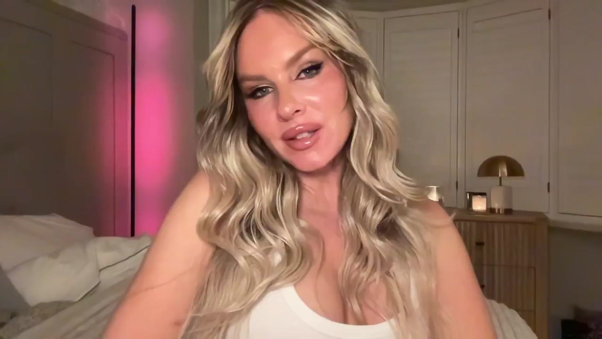 Gallery image thumbnail from GoddessHardy's myfreecams stream on, 11/28/2024, 21:06 image 1 of 20