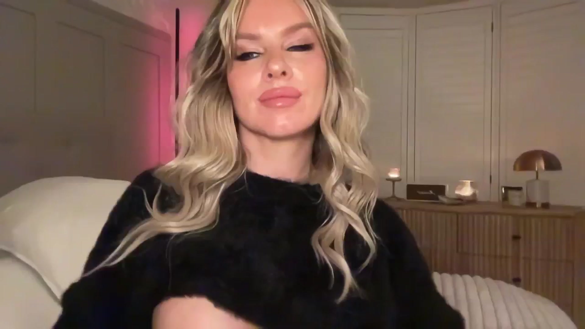 Gallery image thumbnail from GoddessHardy's myfreecams stream on, 11/28/2024, 22:26 image 18 of 20