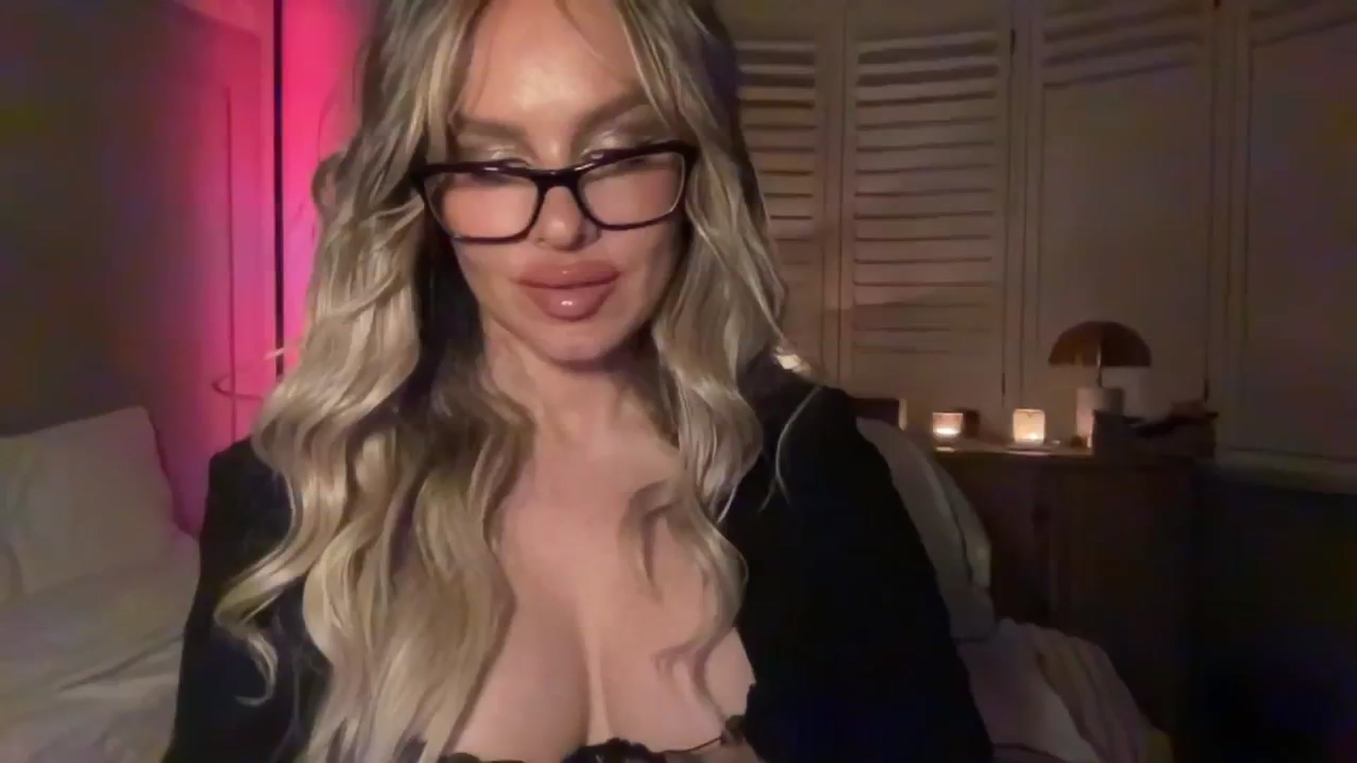 Gallery image thumbnail from GoddessHardy's myfreecams stream on, 12/04/2024, 24:00 image 11 of 20