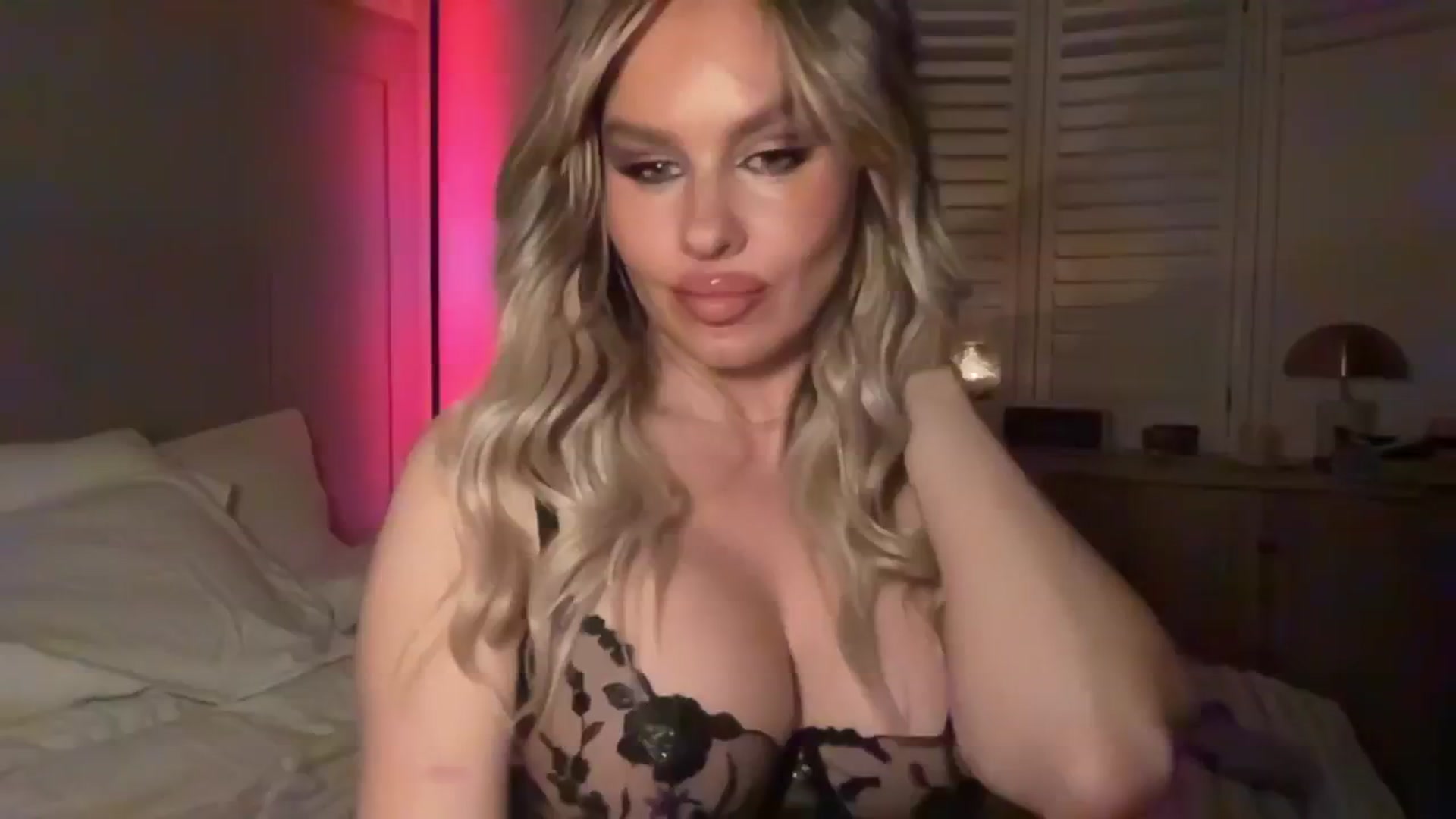 Gallery image thumbnail from GoddessHardy's myfreecams stream on, 12/04/2024, 02:10 image 4 of 20