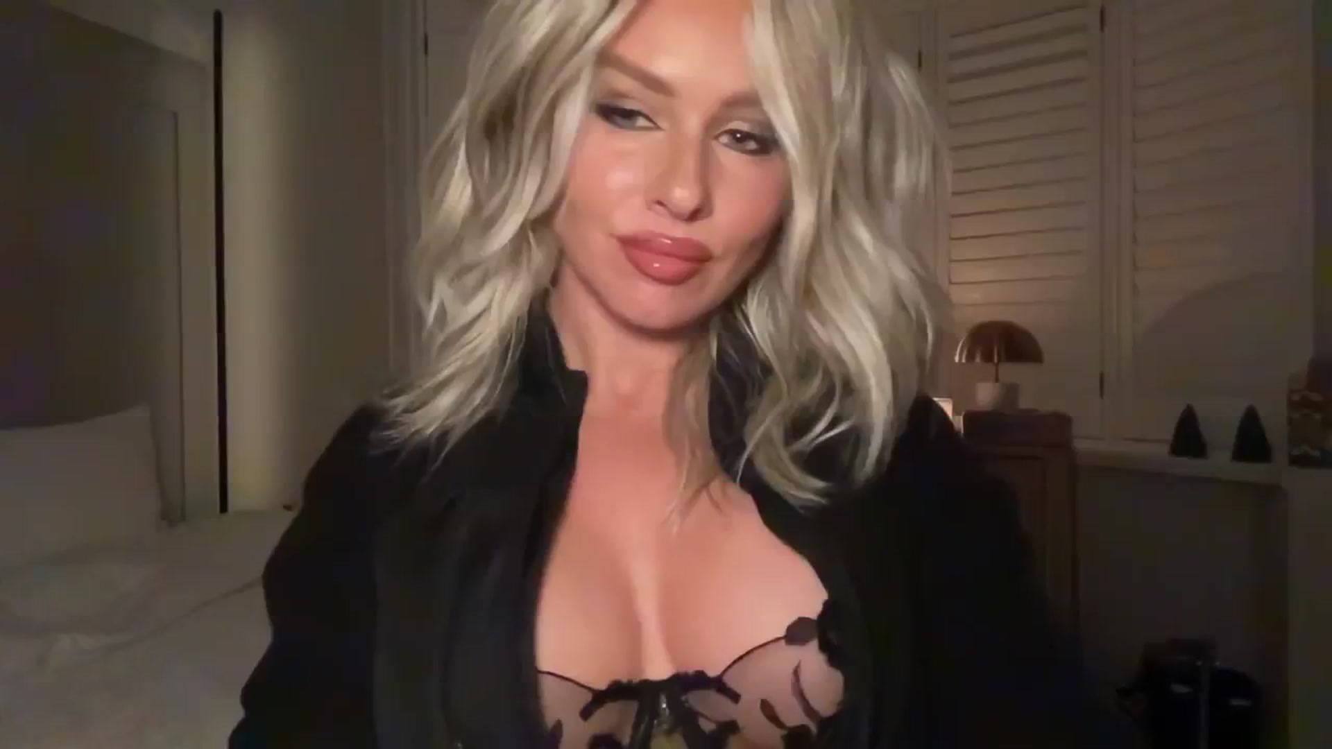 Gallery image thumbnail from GoddessHardy's myfreecams stream on, 12/10/2024, 22:39 image 7 of 20