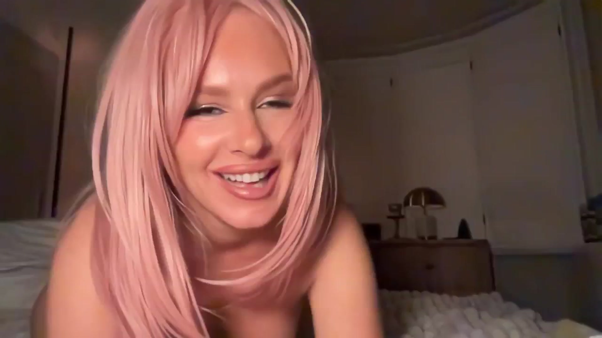 Gallery image thumbnail from GoddessHardy's myfreecams stream on, 12/24/2024, 01:02 image 10 of 20