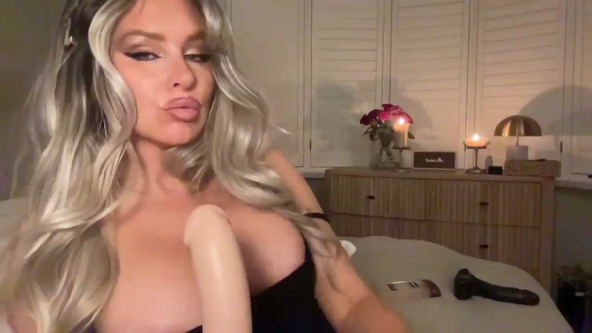 Gallery image thumbnail from GoddessHardy's myfreecams stream on, 12/29/2024, 22:38 image 7 of 20